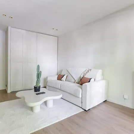דירה Beautiful With Bercy Terrace שרנטון-לה-פונט