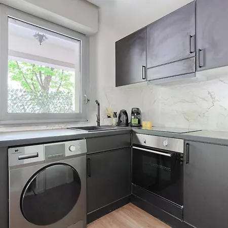 דירה Beautiful With Bercy Terrace שרנטון-לה-פונט