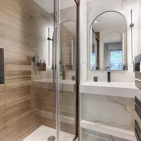 דירה Beautiful With Bercy Terrace שרנטון-לה-פונט